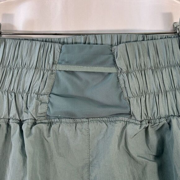 Free People Movement Shorts Women's Medium Green High Rise Rear Pocket - Picture 5 of 7